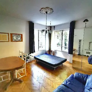 Romantic Studio In 12th District Close To Mom Park , Budapest Hongrie